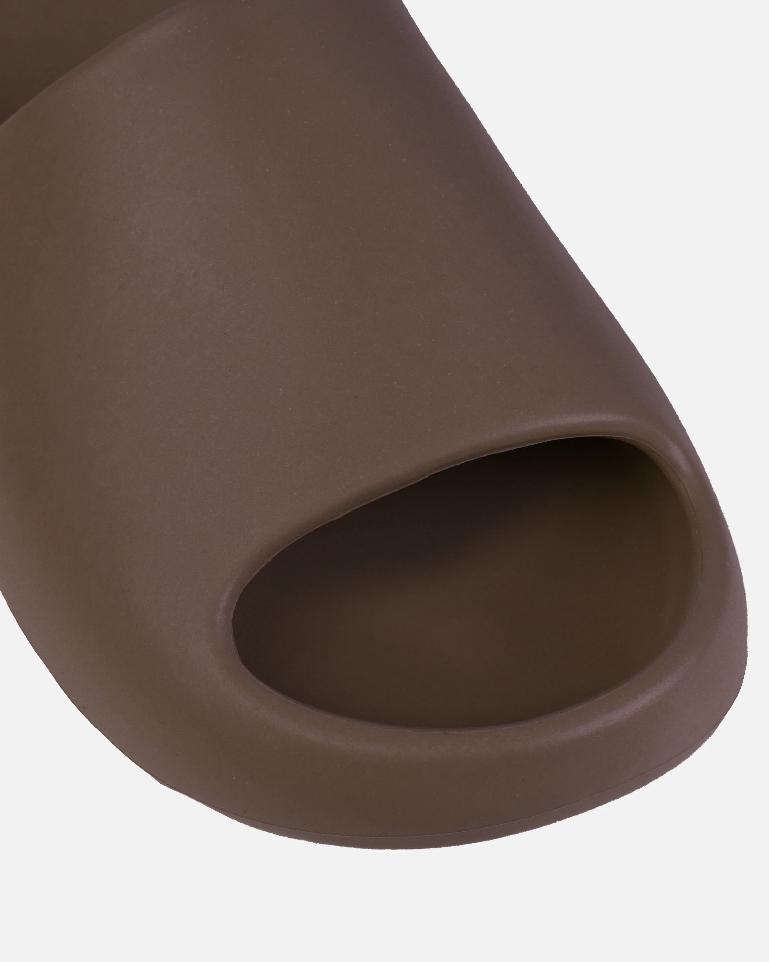 Sand Chocolate Moulded Sliders - Image 3