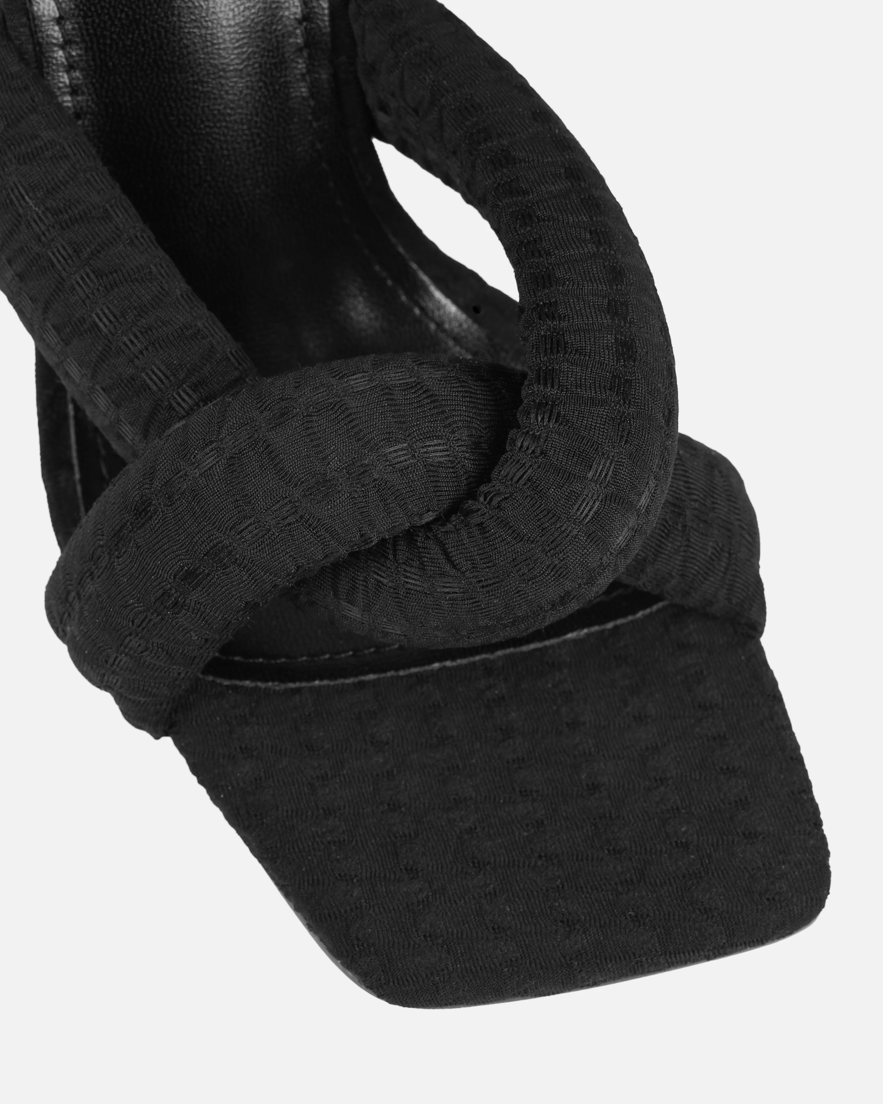 Tasha Ghouri Oona Black Textured Twist Block Mules - Image 4