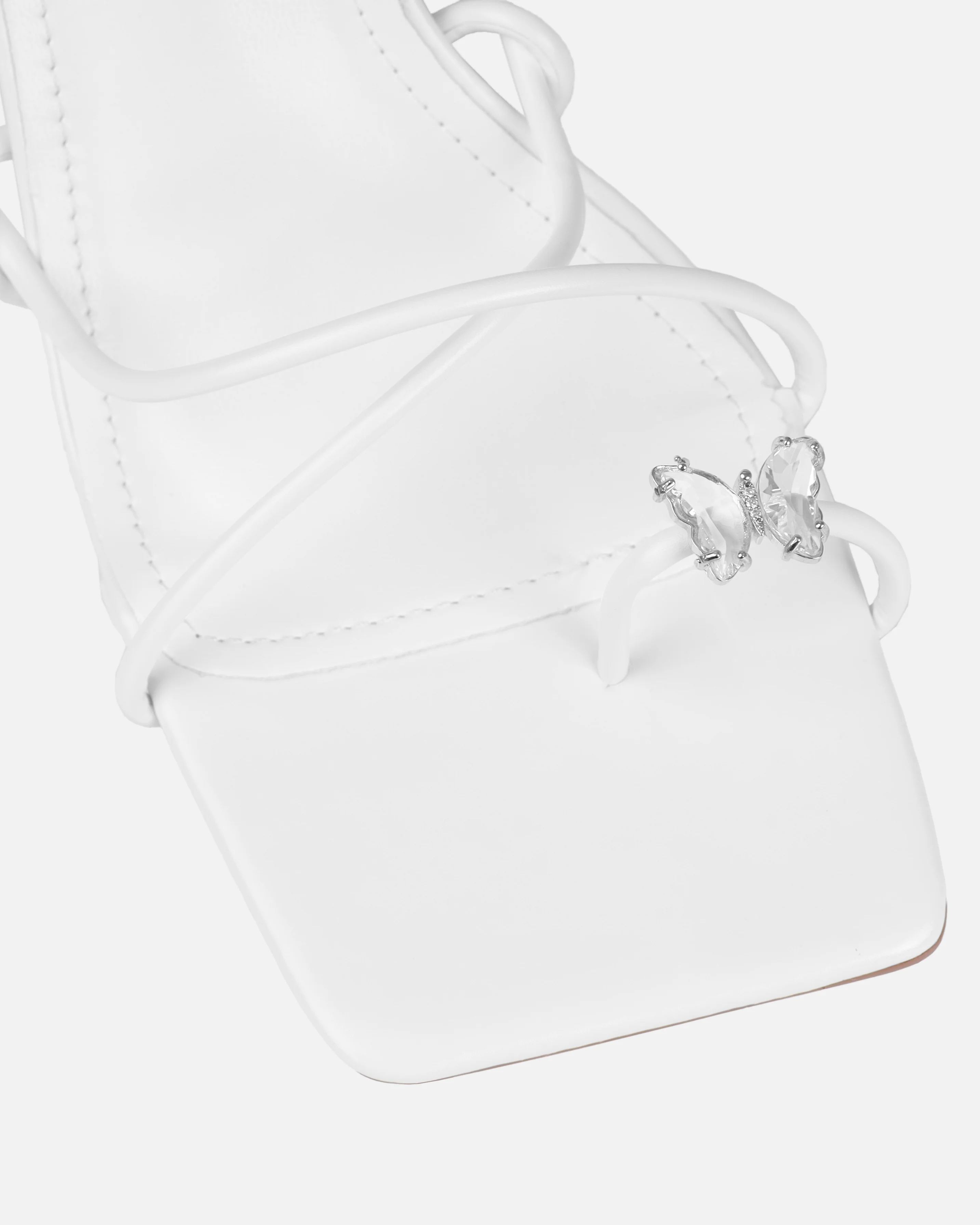 Willowe White Butterfly Toe Thong Lace Up Mid Heels - Image 4
